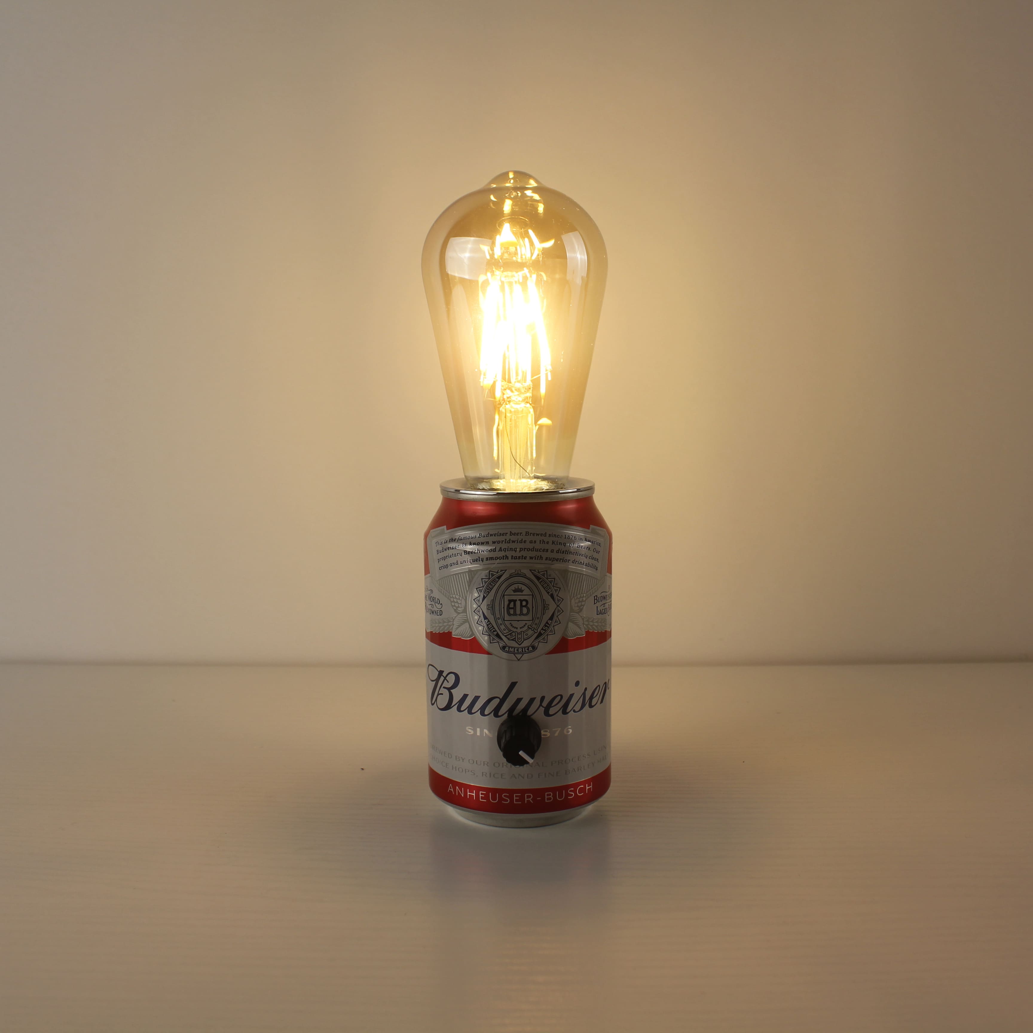Budweiser Beer Recycled Can Restaurant Battery Table Lamp